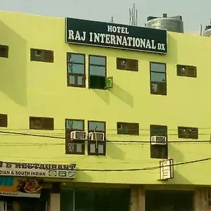 3* Hotel Raj International Dx In-front Of Sarai Rohilla Station