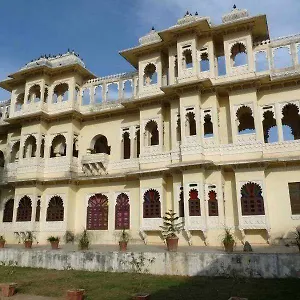 Hotel Ravla Khempur **